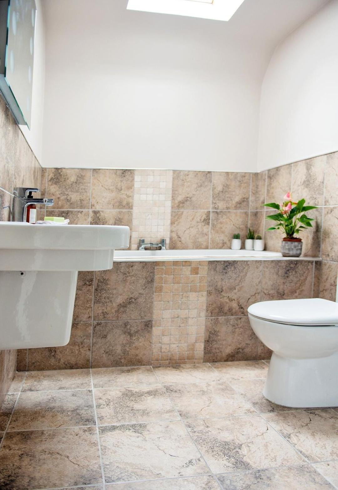 Charming 2 Bedroom Flat In The Heart Of Kirriemuir Кирримуир Экстерьер фото