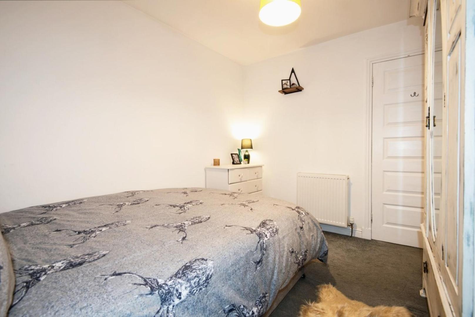 Charming 2 Bedroom Flat In The Heart Of Kirriemuir Кирримуир Экстерьер фото